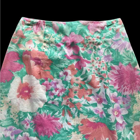 90’s Vintage Floral Skirt, Screams Spring Has Sprung - Picture 2 of 7